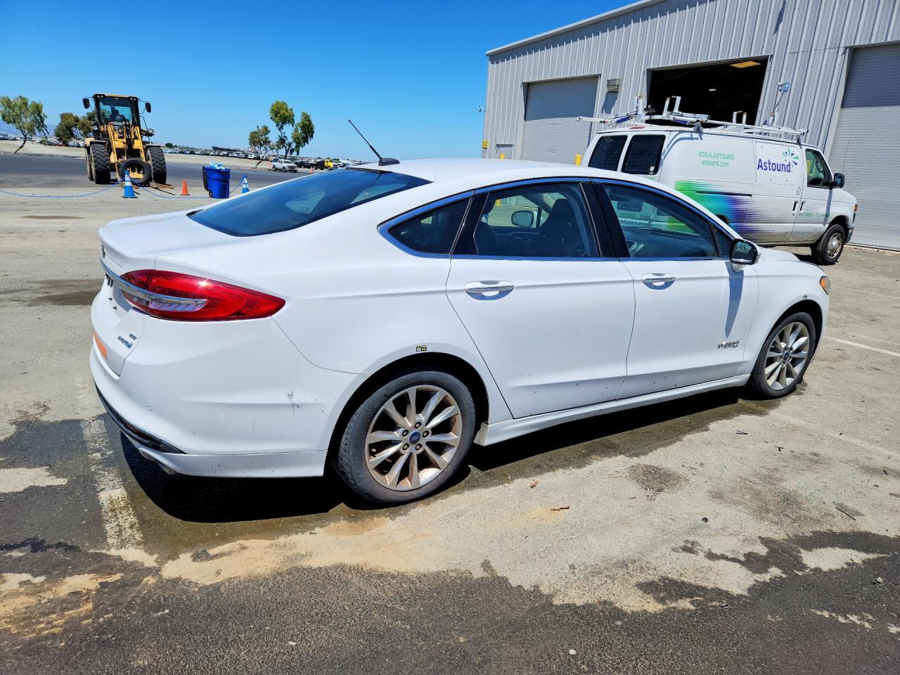 2017 Ford Fusion - Image 3