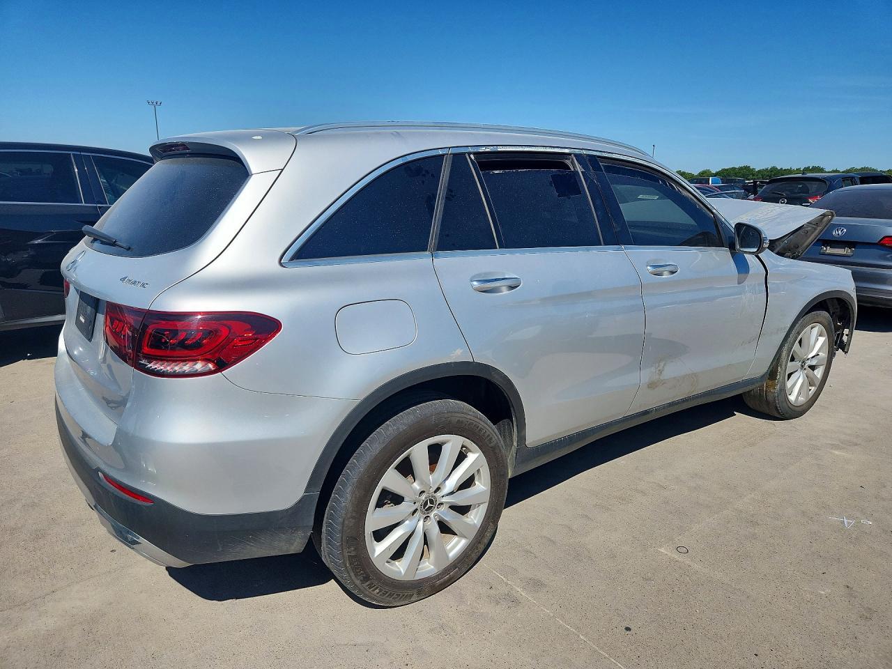 2020 Mercedes-Benz Glc 300 4Matic - Image 3