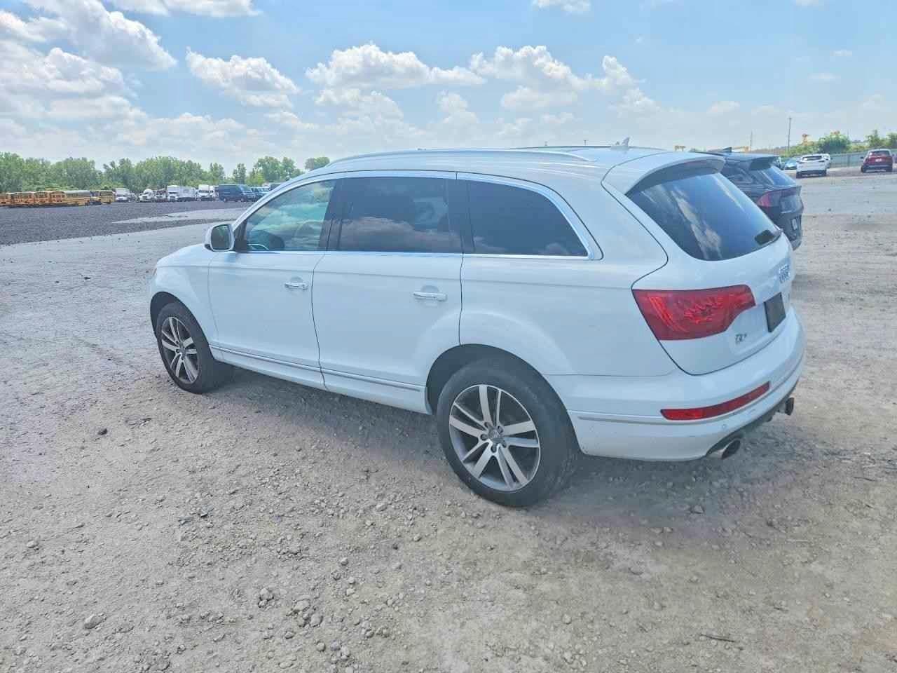 2013 Audi Q7 Premium Plus - Image 2