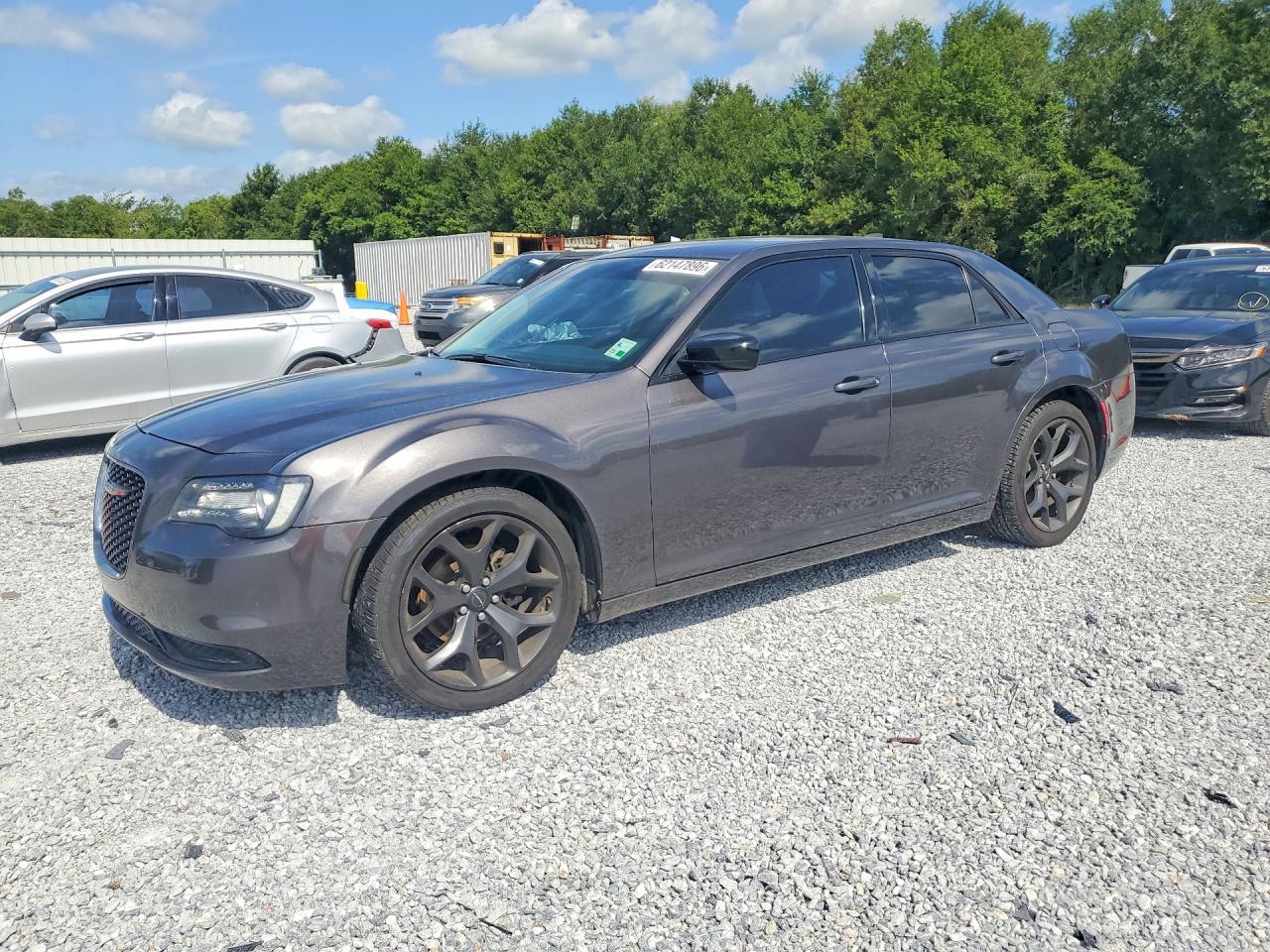 2020 Chrysler 300 Touring