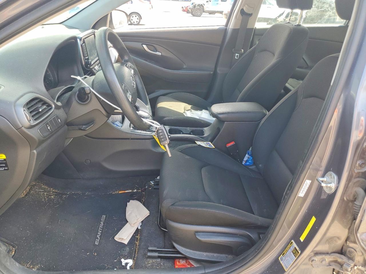 2019 Hyundai Elantra Gt Base - Фото 7