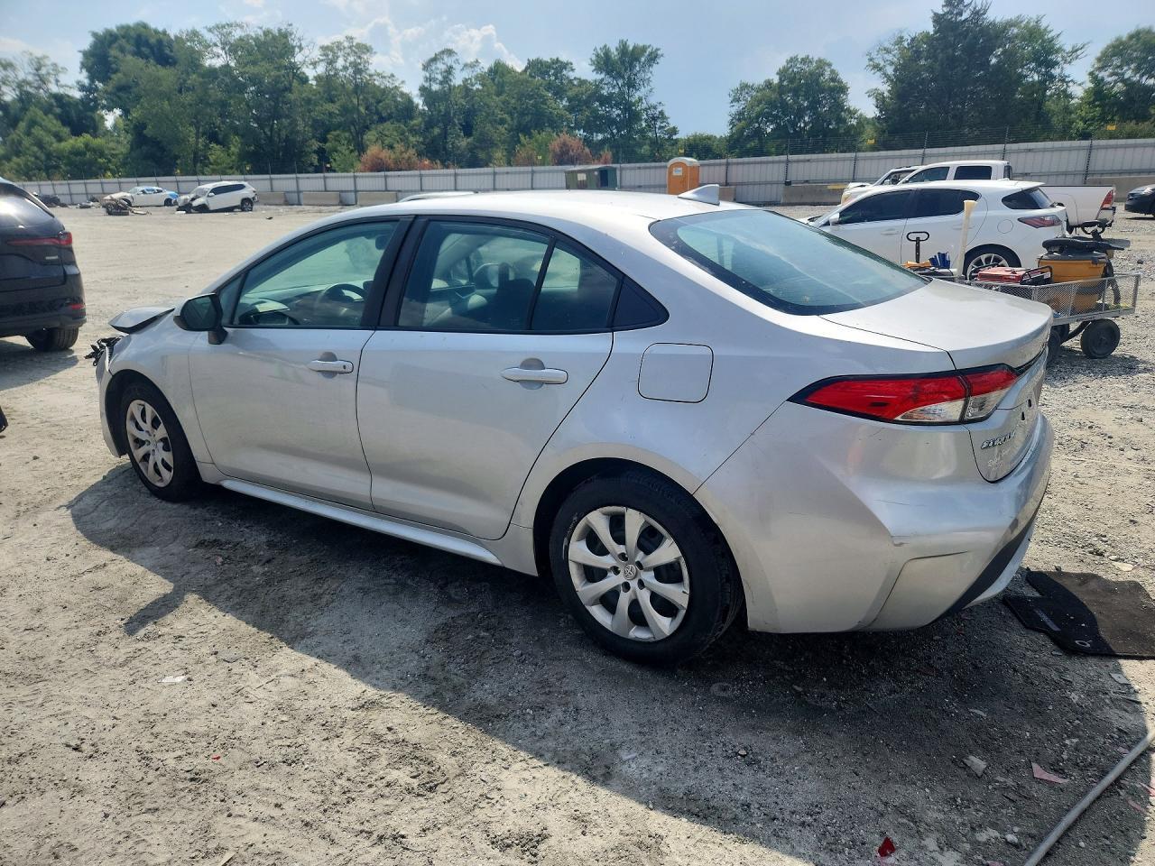 2022 Toyota Corolla Le - Image 2
