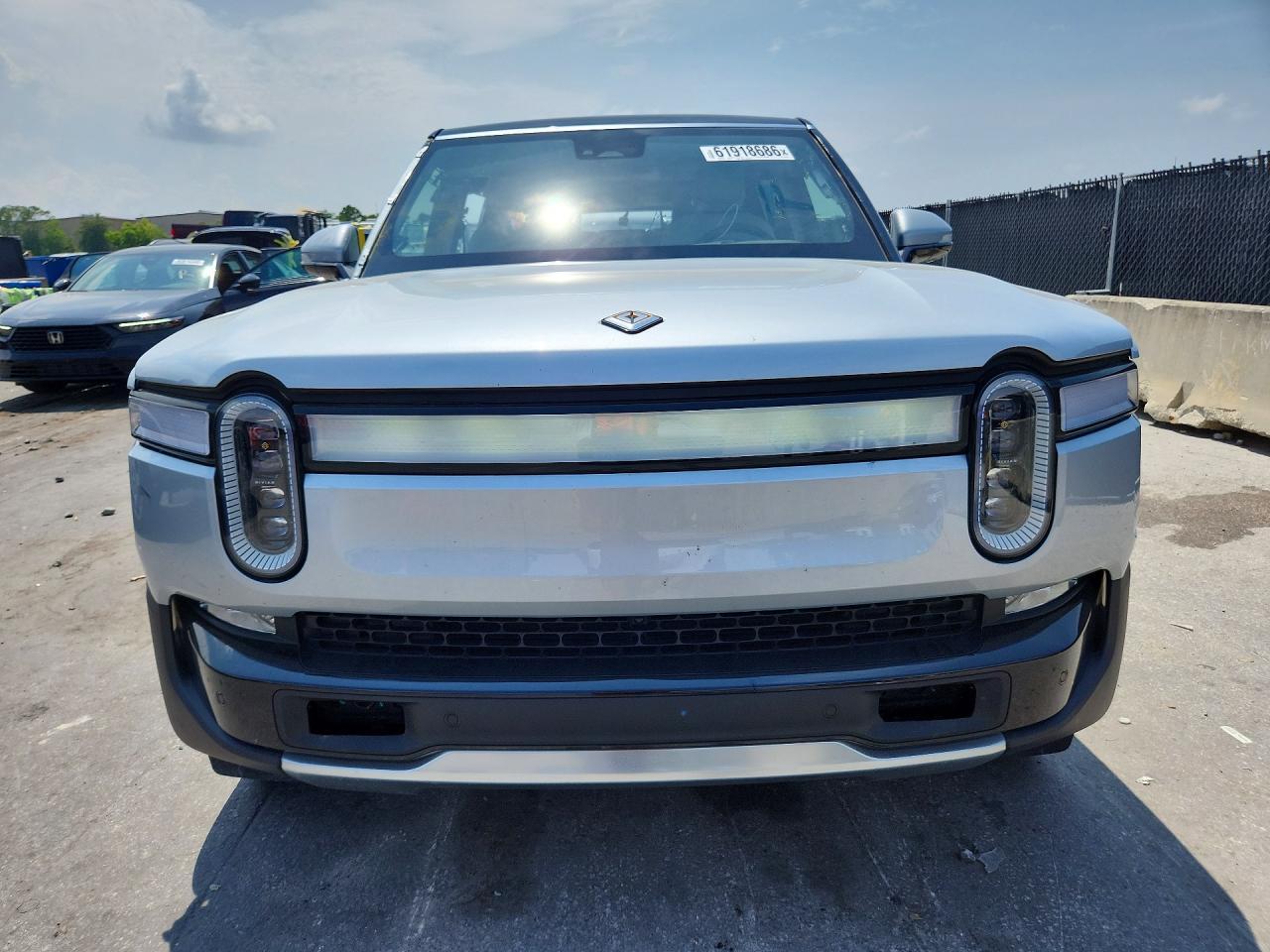 2024 Rivian R1S Adventure - Image 5