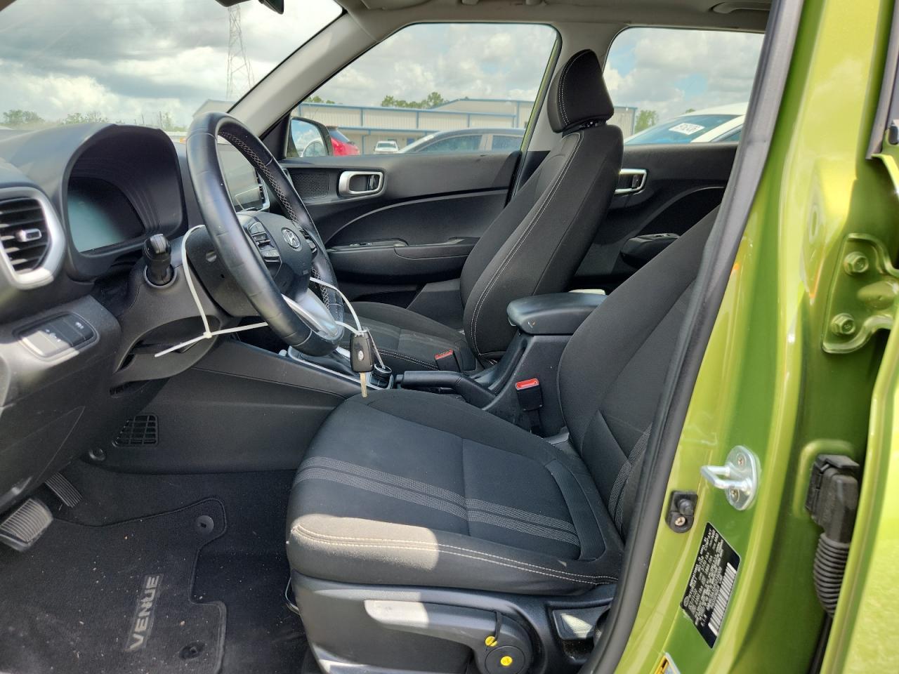 2023 Hyundai Venue Sel - Image 7