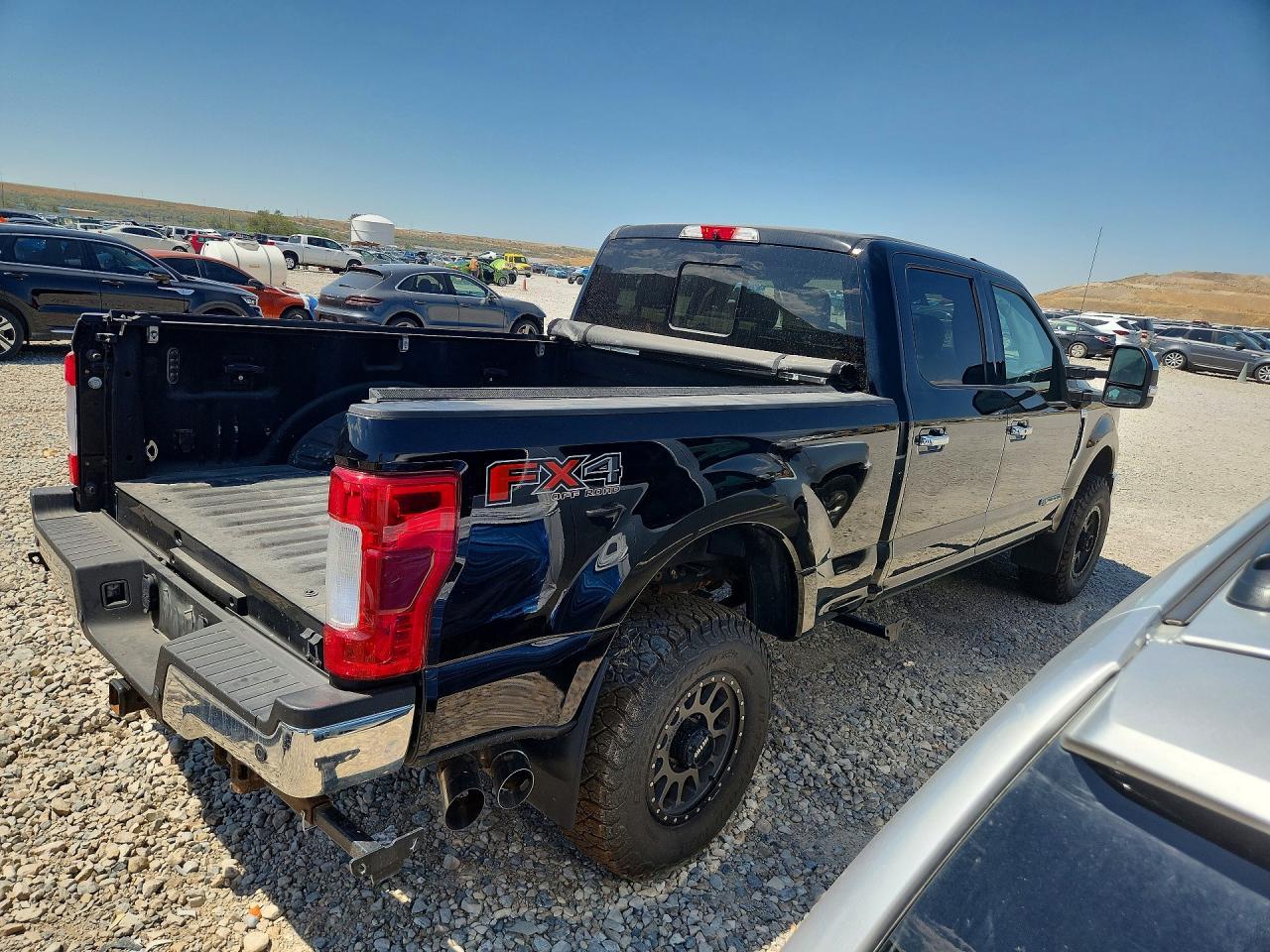 2017 Ford F350 Super Duty - Image 3