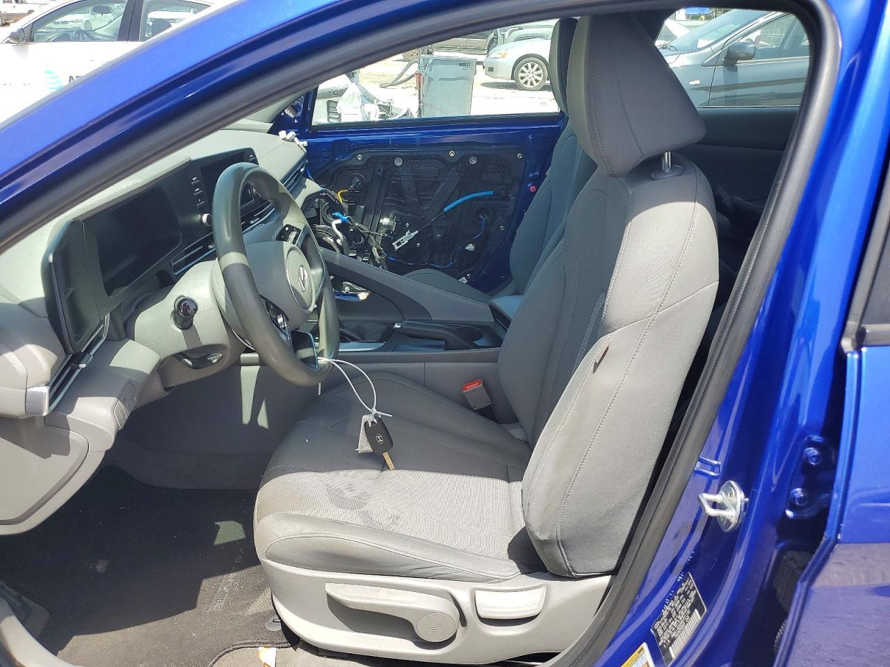 2024 Hyundai Elantra Se - Фото 7