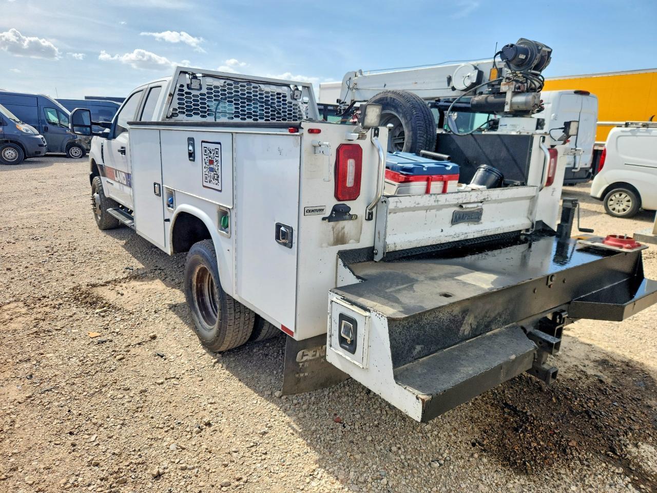 2019 Ford F350 Super - Delivery Truck - Фото 2