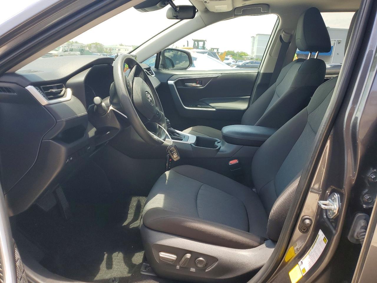 2025 Toyota Rav4 Xle - Фото 7