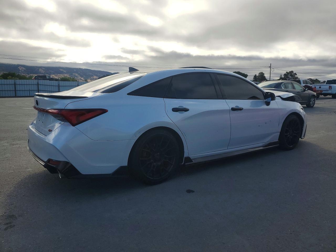 2021 Toyota Avalon Trd - Фото 3