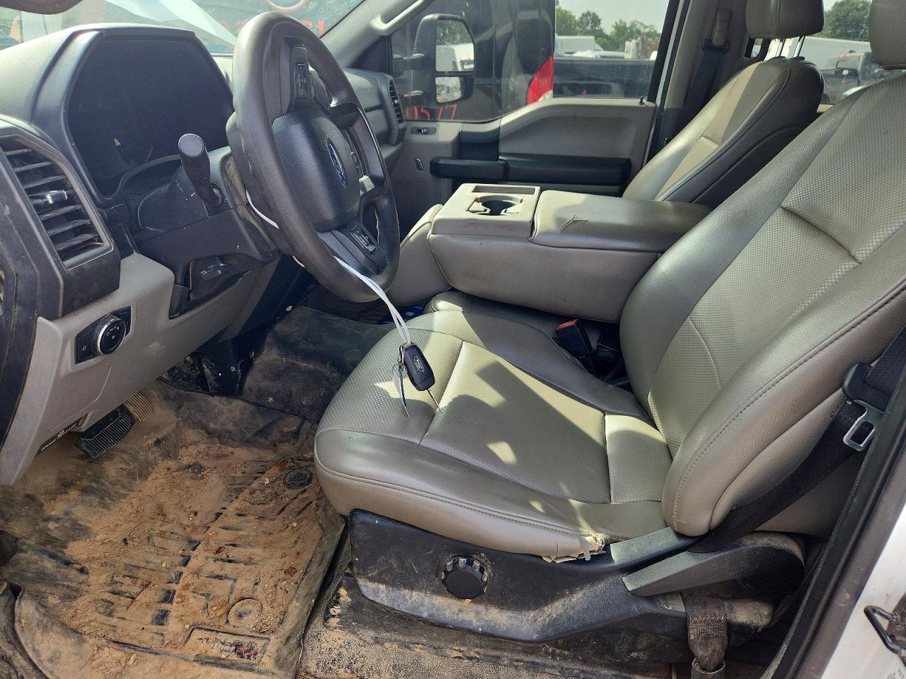 2021 Ford F350 Super Duty - Image 7