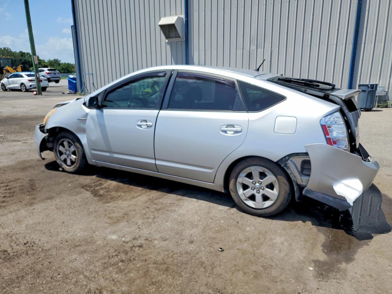 2007 Toyota Prius Base - Фото 2