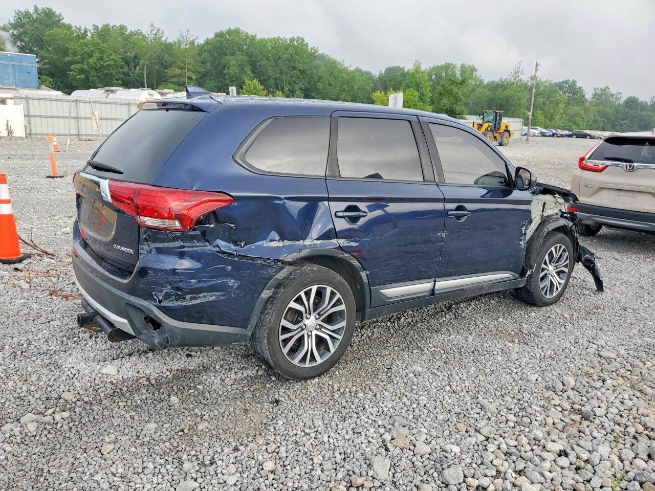 2018 Mitsubishi Outlander Es - Фото 3