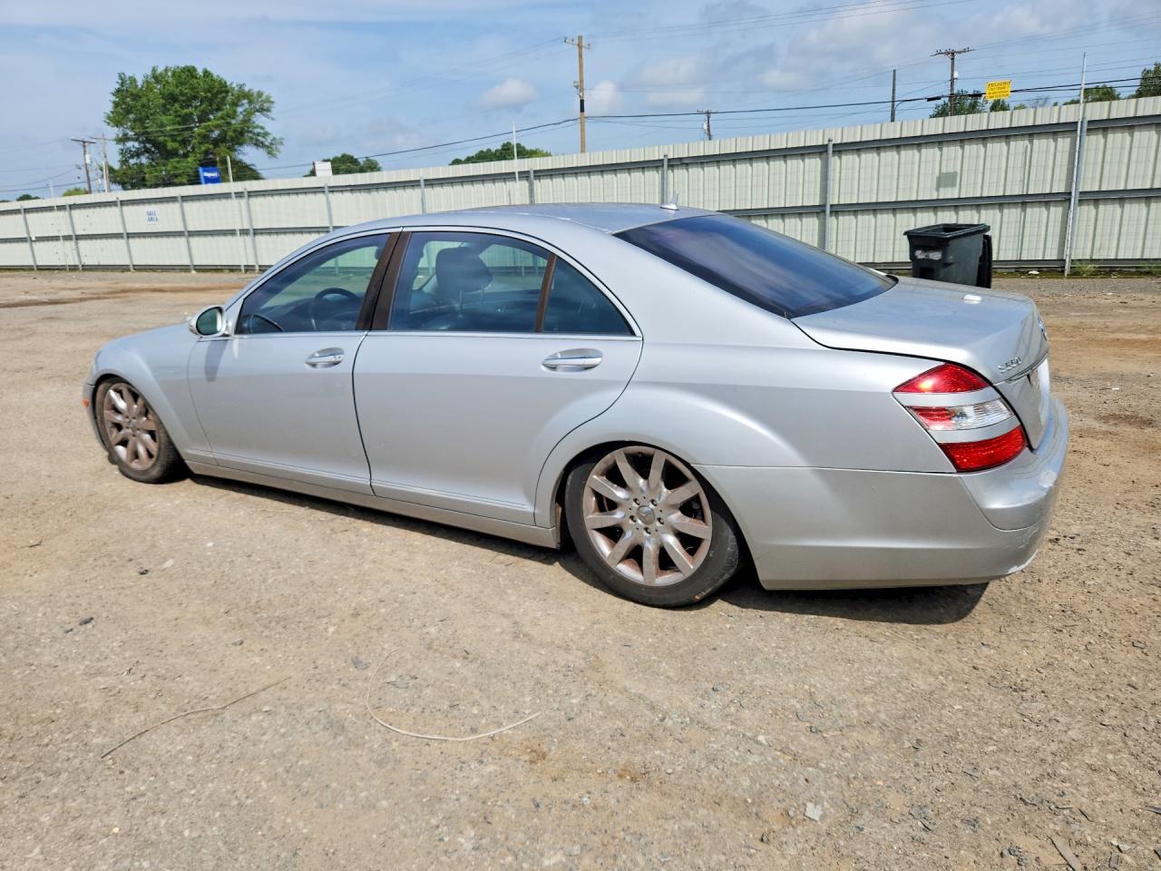 2007 Mercedes-Benz S 550 - Image 2