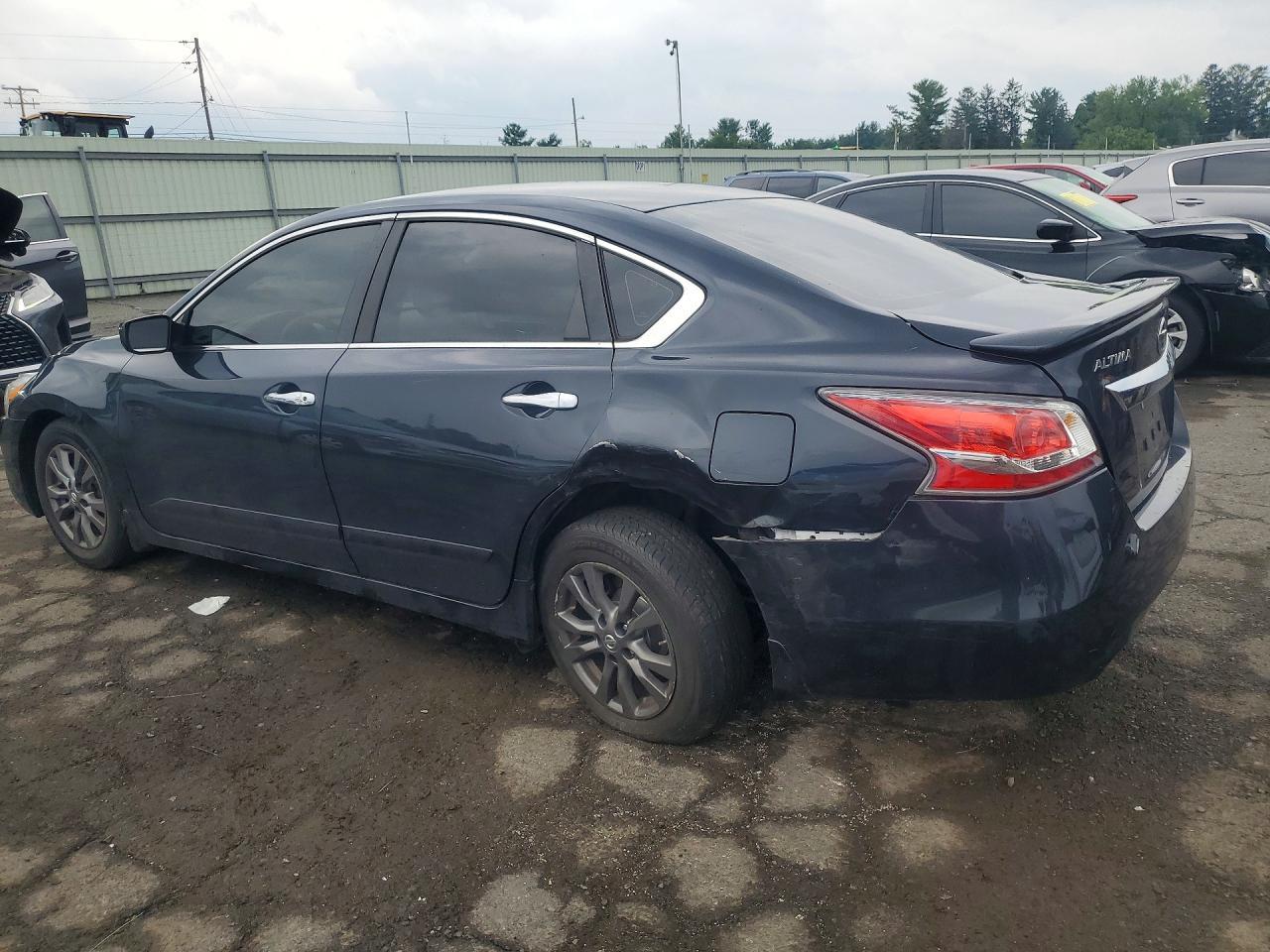 2015 Nissan Altima 2.5 S - Фото 2