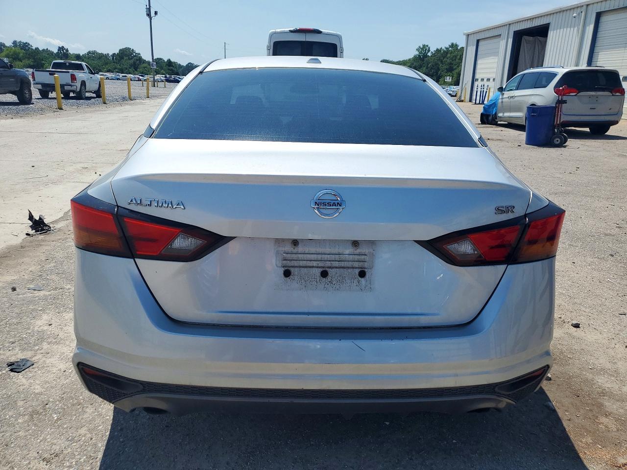 2019 Nissan Altima Sr - Фото 6