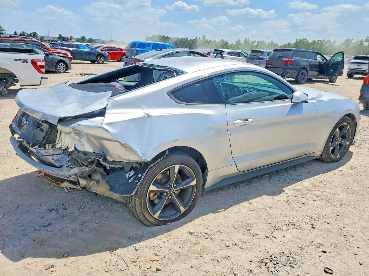 2018 Ford Mustang - Фото 3