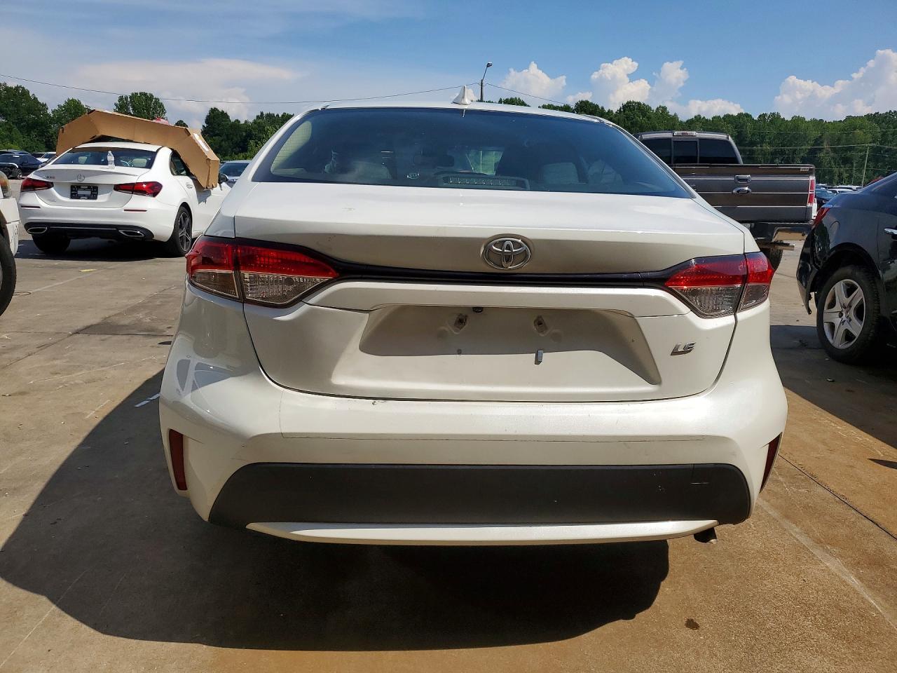 2021 Toyota Corolla Le - Image 6