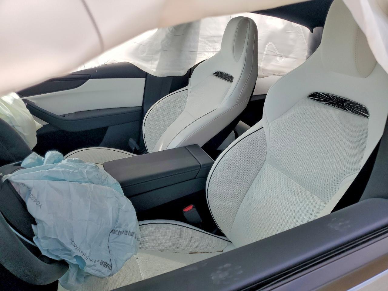 2026 Tesla Model Y - Фото 7