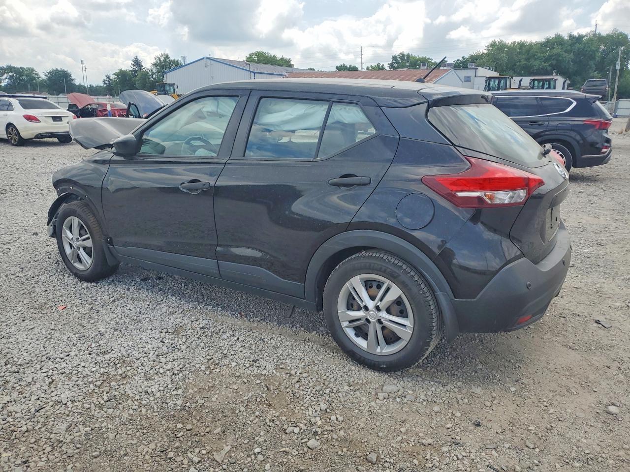2020 Nissan Kicks S - Image 2