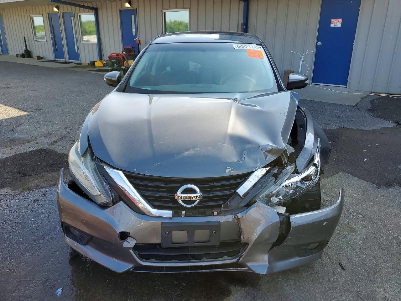 2017 Nissan Altima 2.5 Sl - Image 5