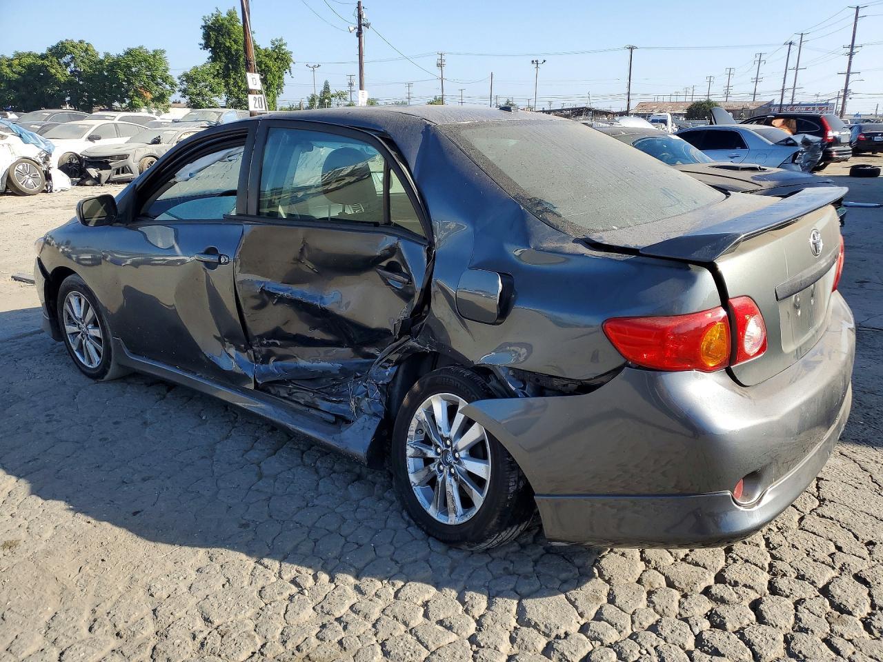 2010 Toyota Corolla S - Фото 2
