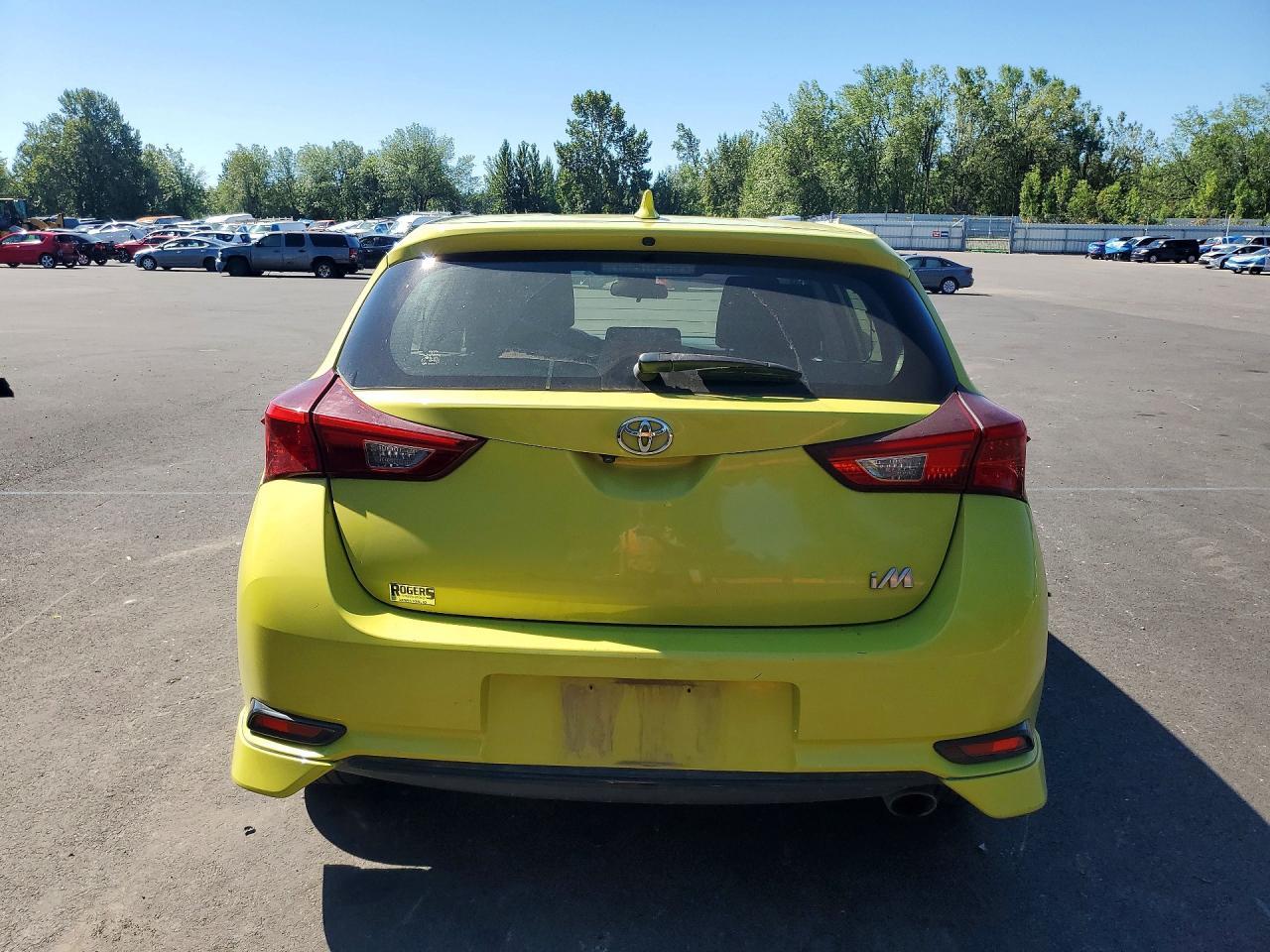 2017 Toyota Corolla Im Base - Image 6