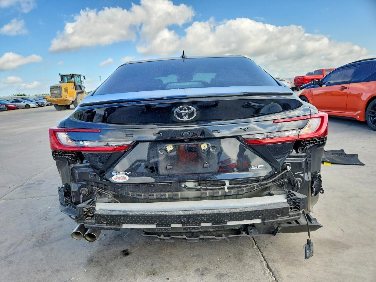 2025 Toyota Camry Se - Фото 6
