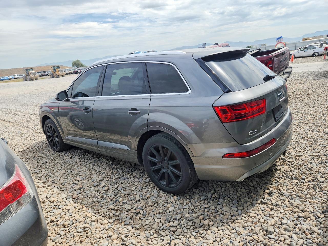 2017 Audi Q7 Premium Plus - Фото 2