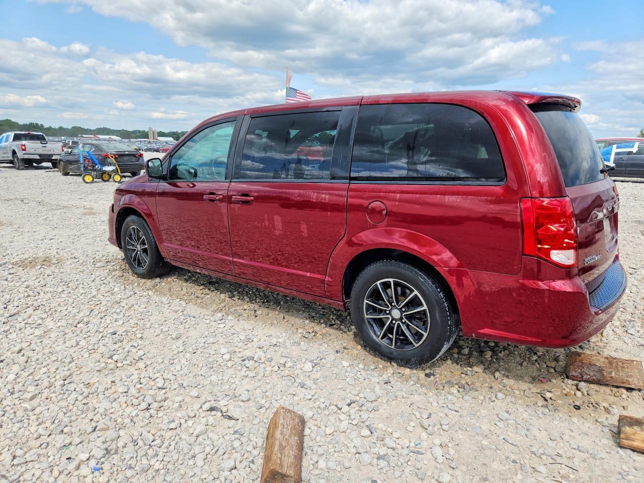 2018 Dodge Grand Caravan Sxt - Фото 2