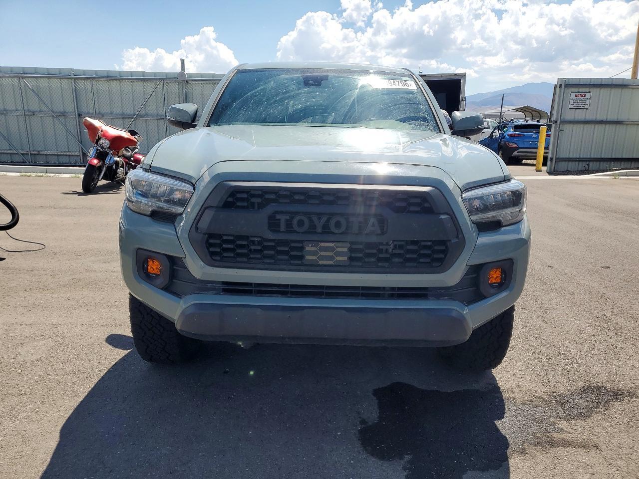 2023 Toyota Tacoma Trd Off-Road - Image 5