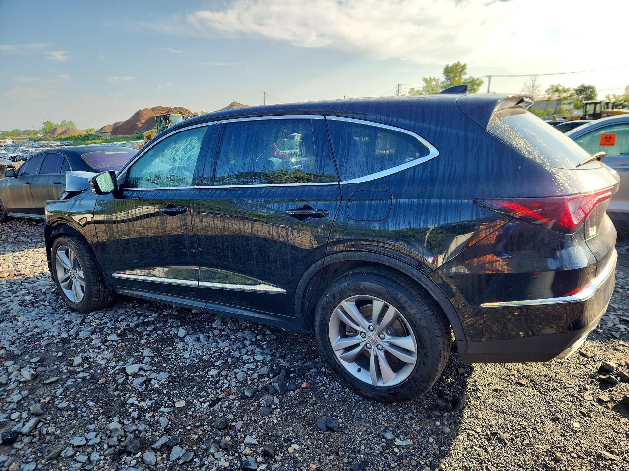 2025 Acura Mdx - Image 2