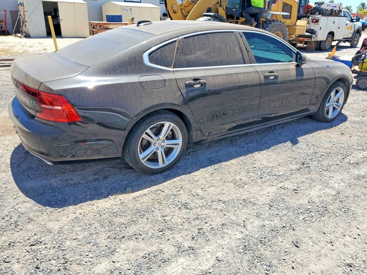 2019 Volvo S90 - Фото 3