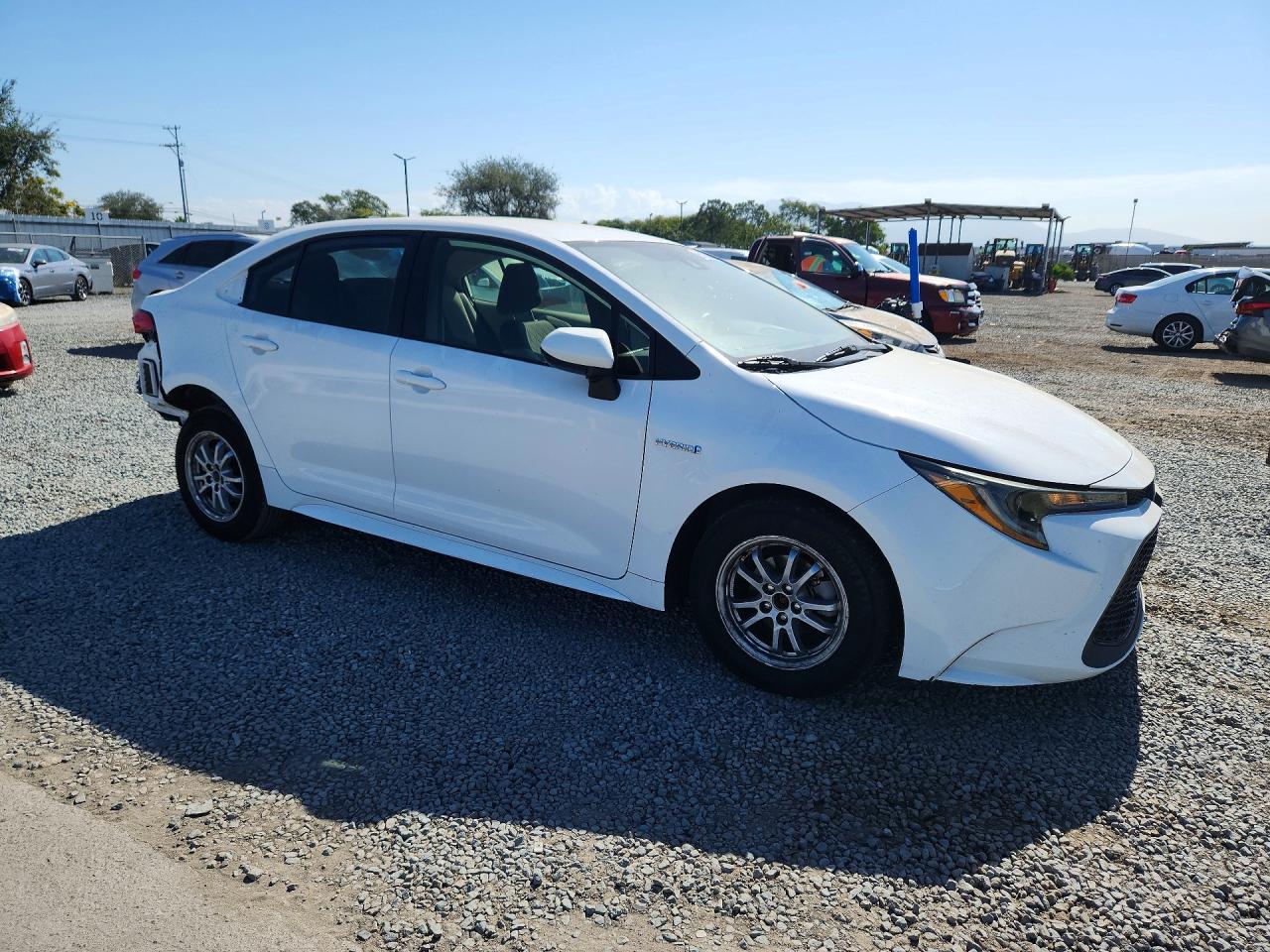 2021 Toyota Corolla Le - Фото 4