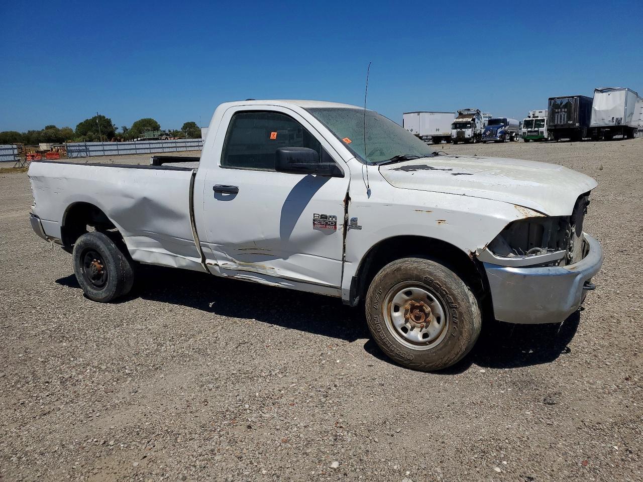 2012 Dodge Ram 2500 St - Фото 4