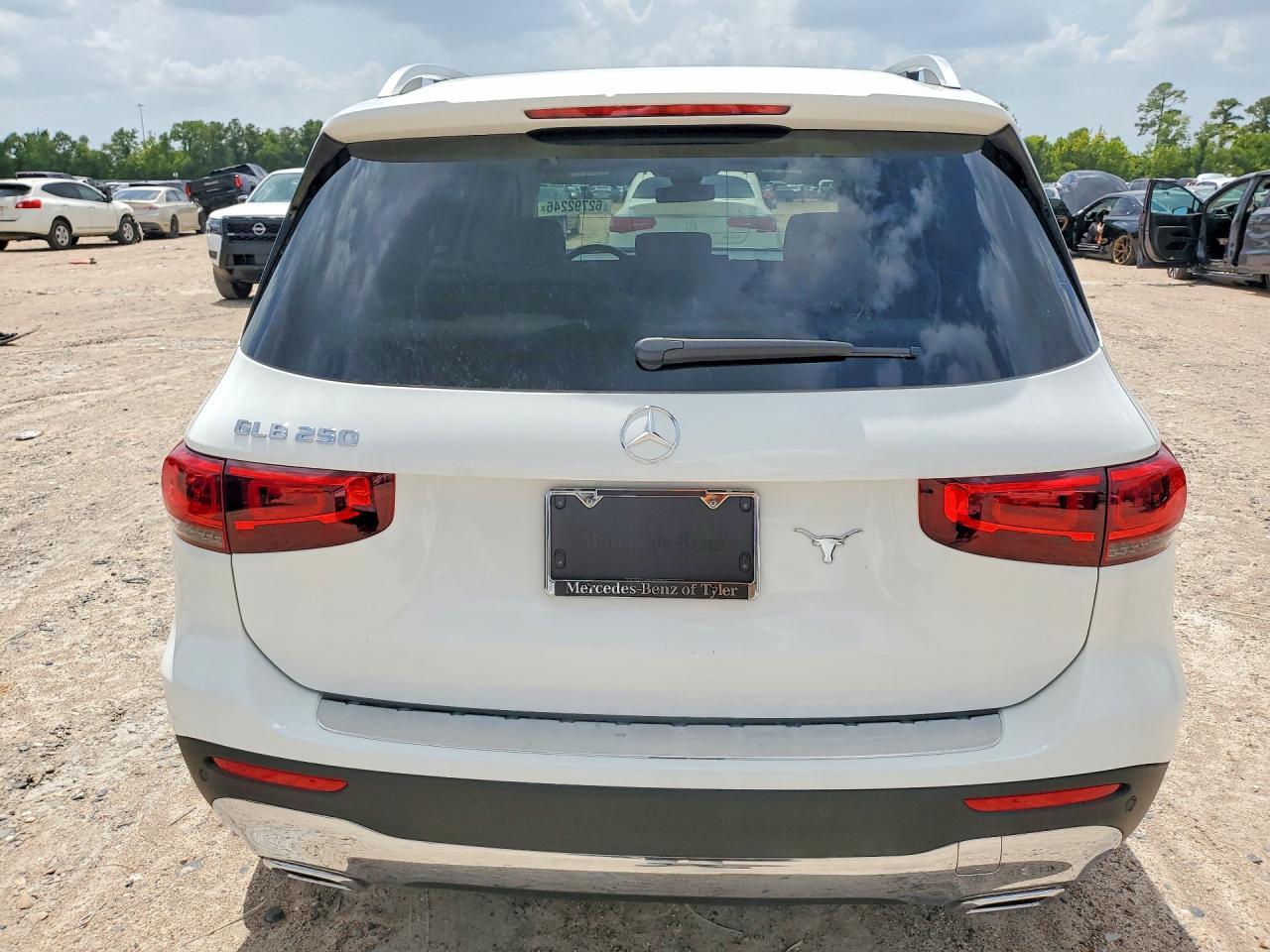 2023 Mercedes-Benz Glb 250 - Image 6