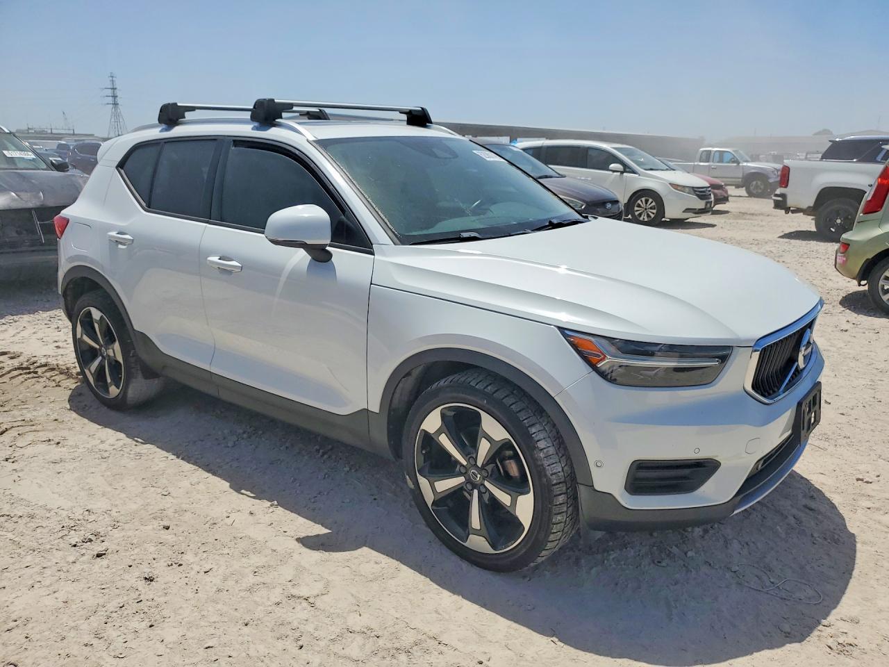 2019 Volvo Xc40 T5 Momentum - Фото 4