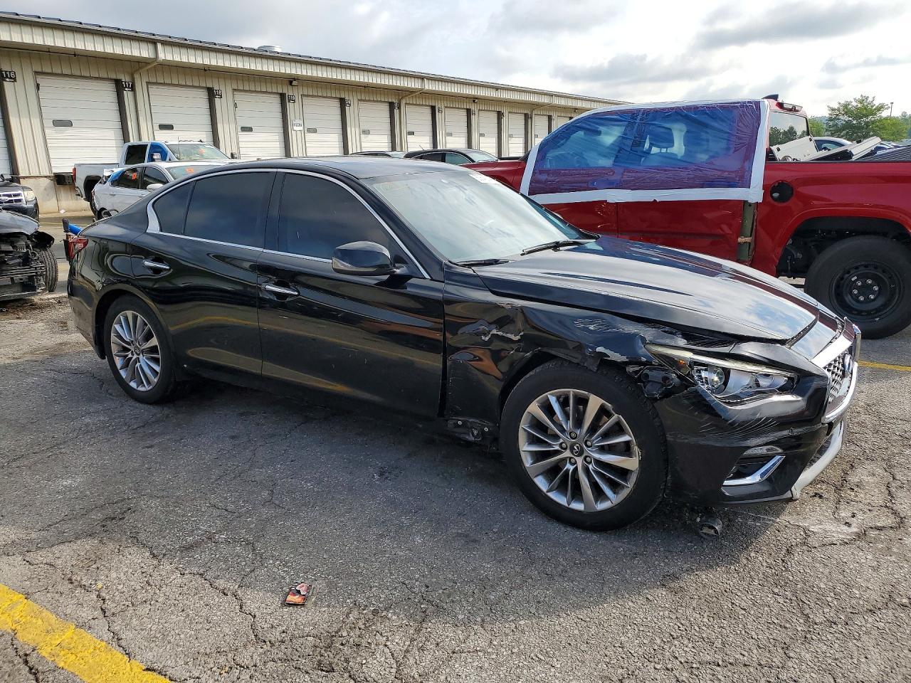 2018 Infiniti Q50 3.0T Luxe - Фото 4
