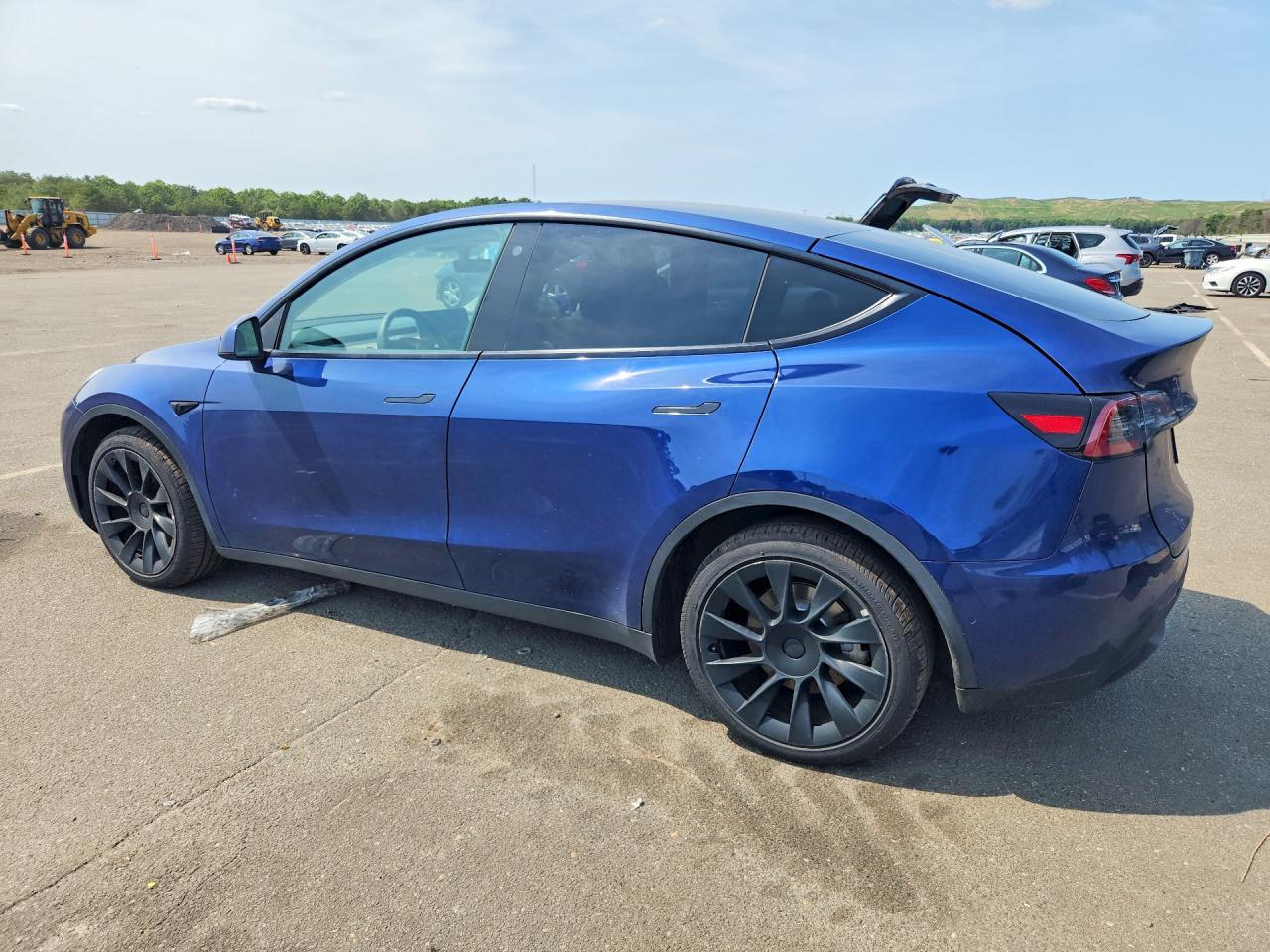 2022 Tesla Model Y - Фото 2