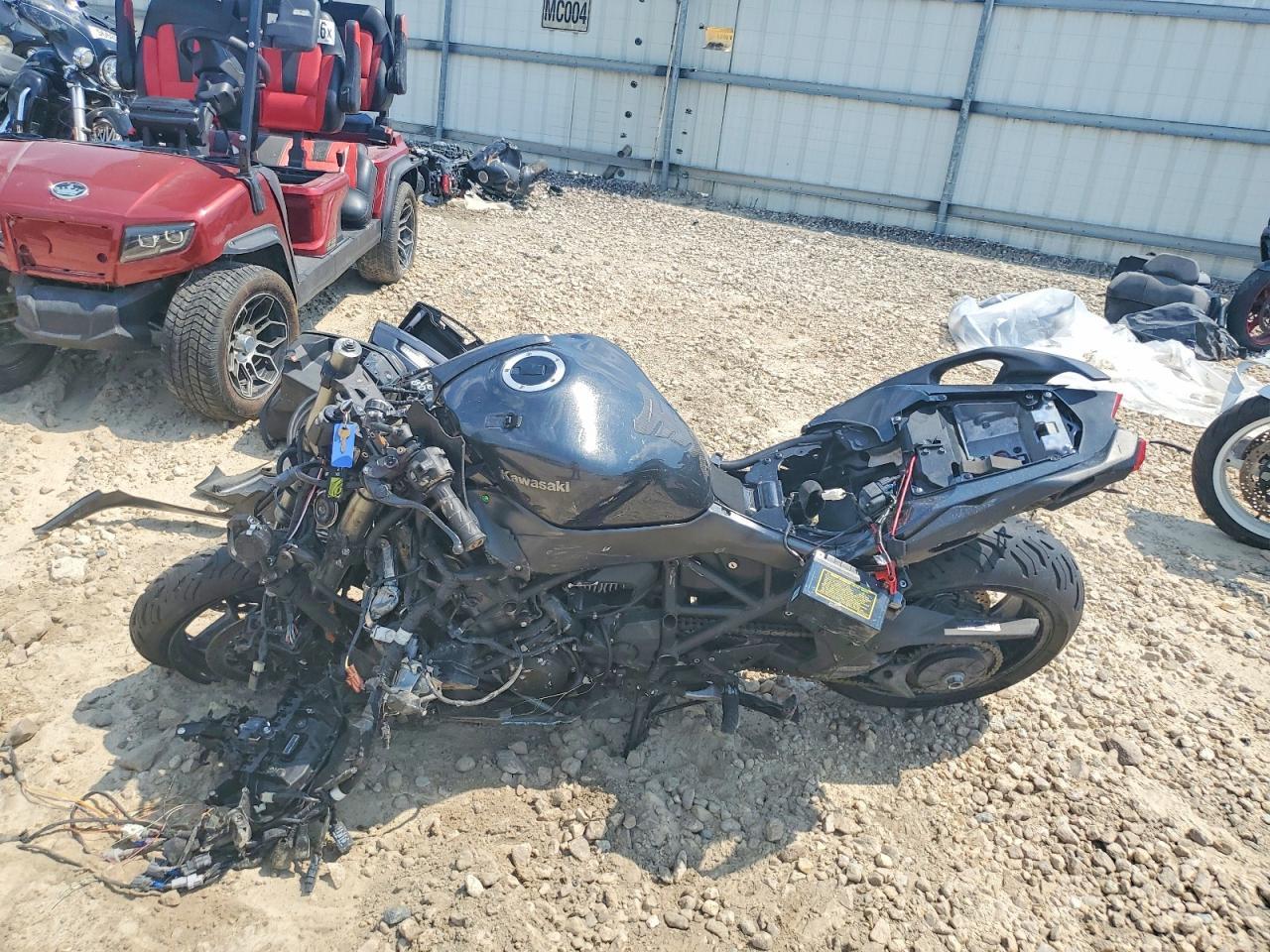2018 Kawasaki Zx1002 A - Фото 3