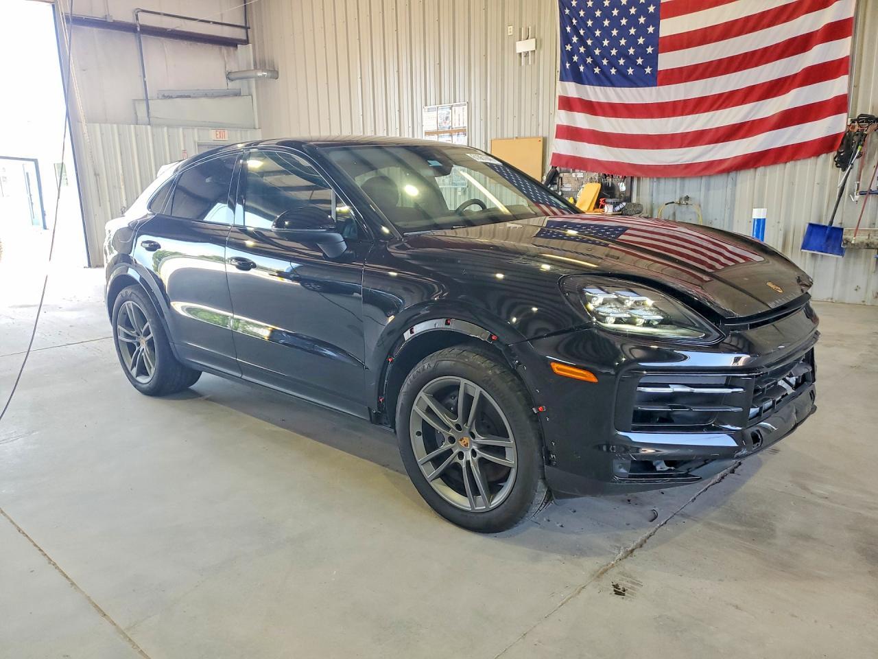 2026 Porsche Cayenne Coupe - Image 4