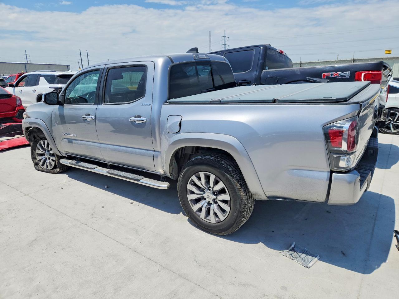 2021 Toyota Tacoma Limited - Фото 2