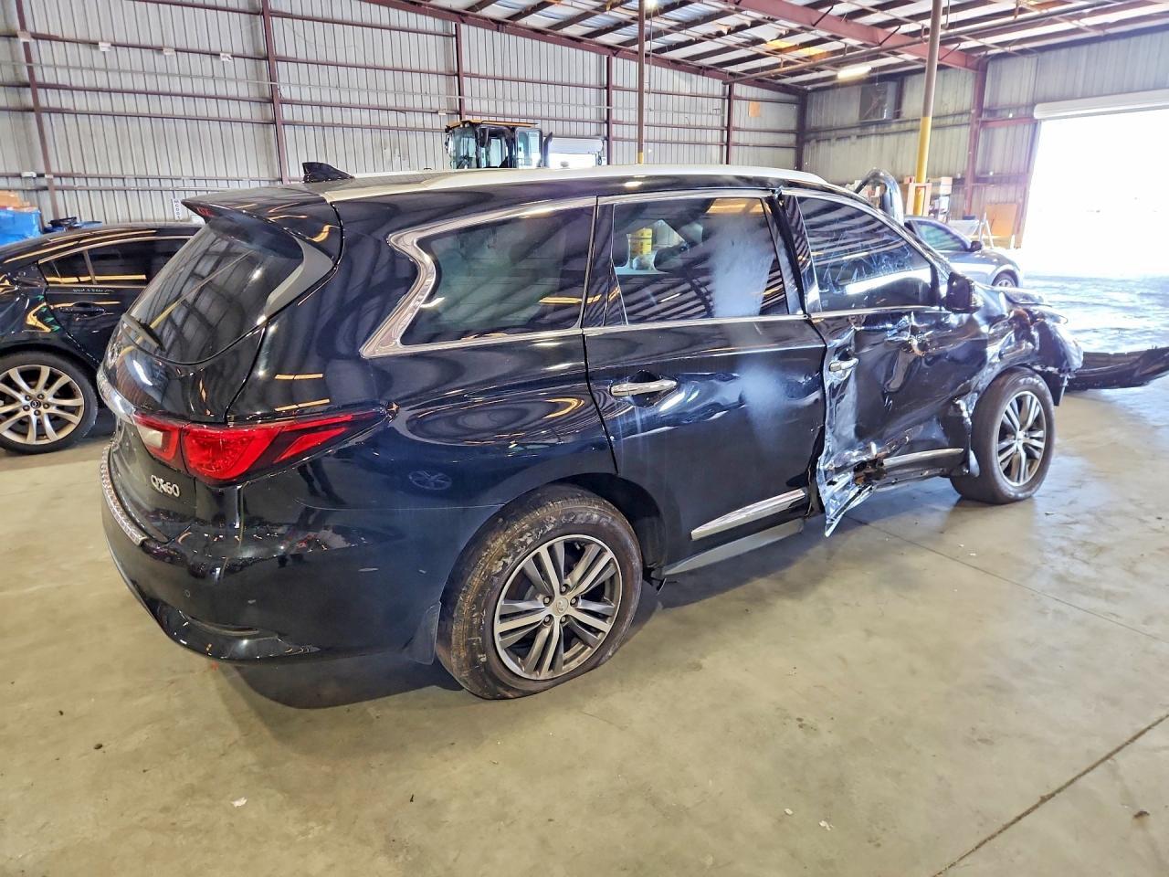 2019 Infiniti Qx60 Luxe - Фото 3