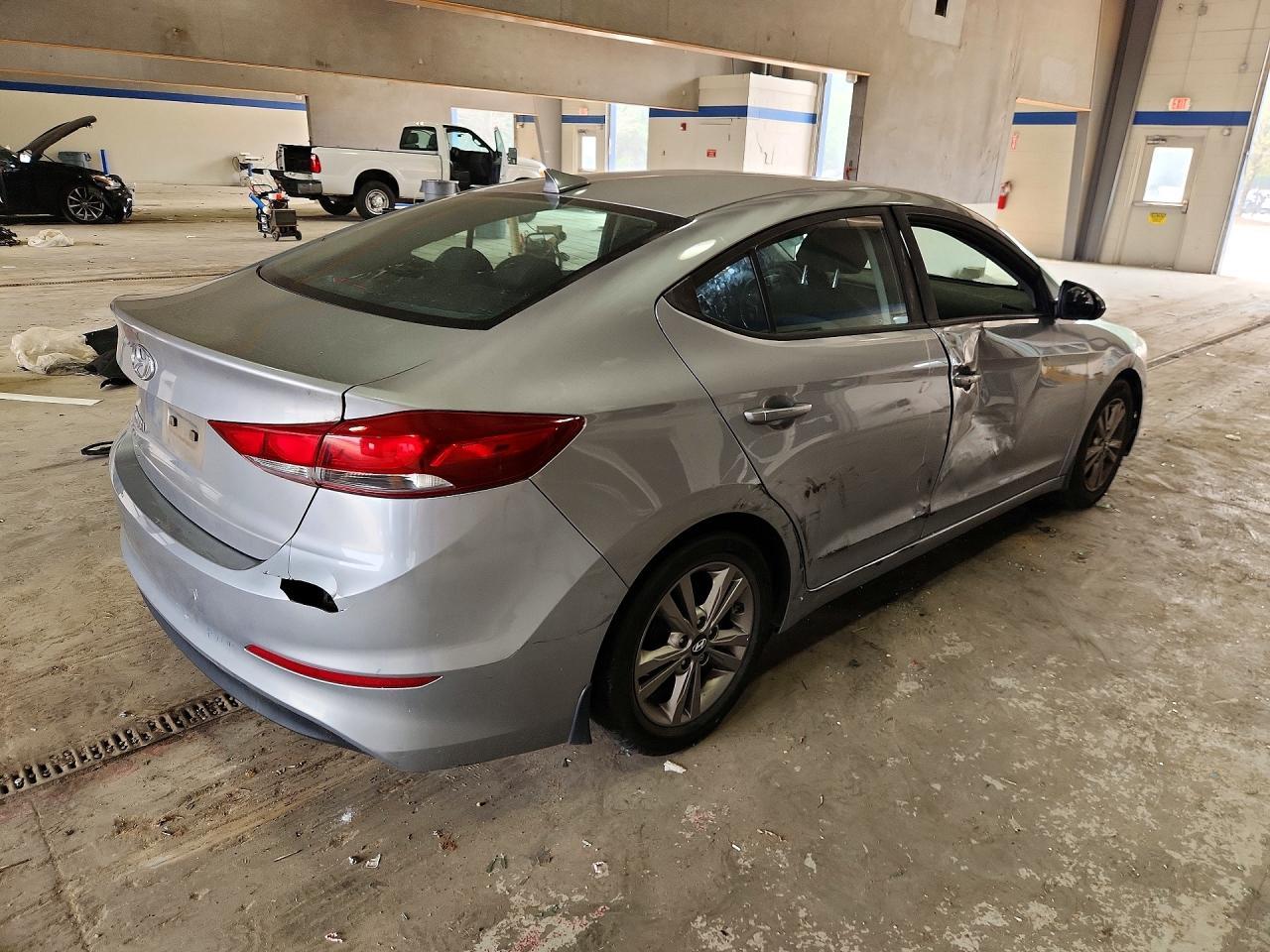 2017 Hyundai Elantra Value Edition - Image 3
