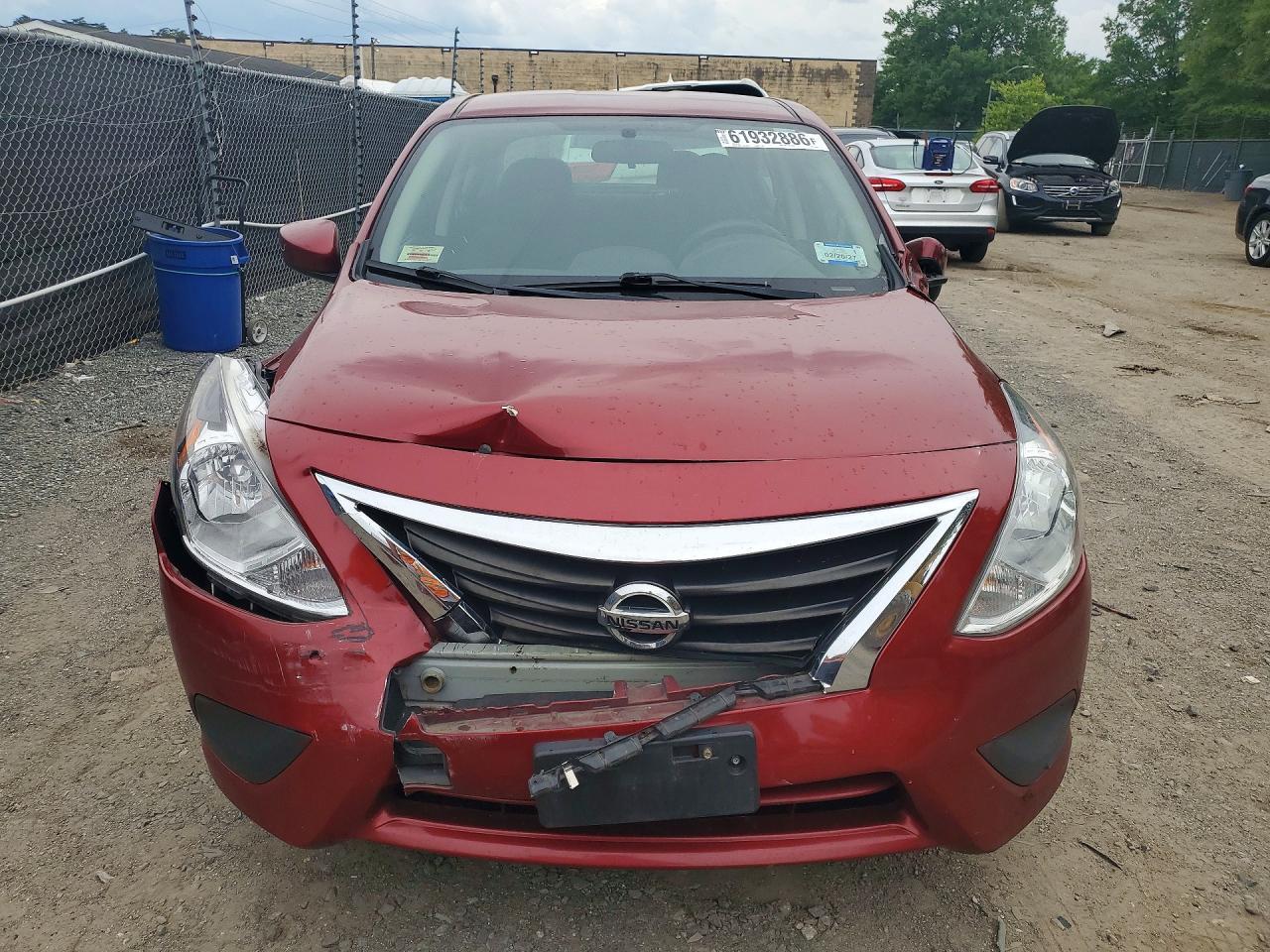 2019 Nissan Versa Sv - Image 5