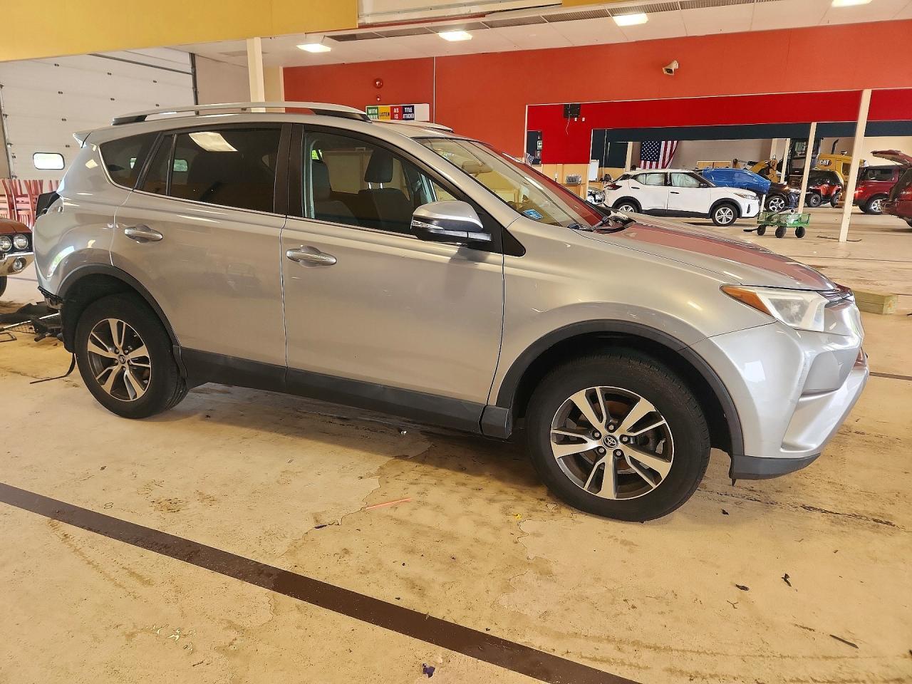 2016 Toyota Rav4 Xle - Фото 4