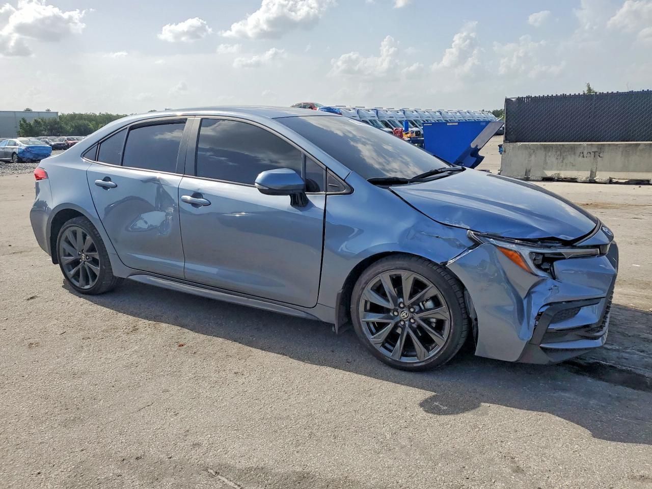 2025 Toyota Corolla - Фото 4