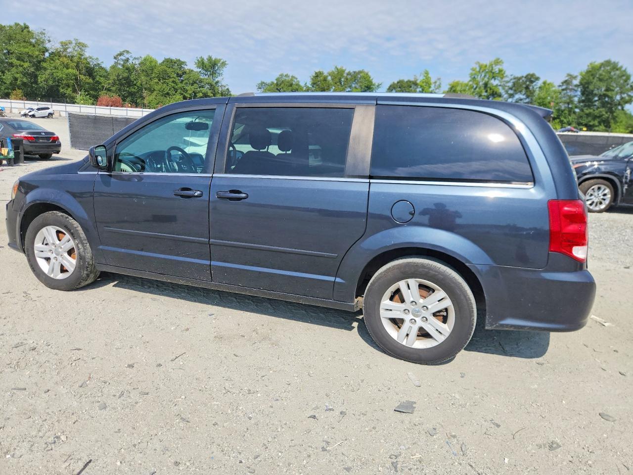 2013 Dodge Grand Caravan Crew - Фото 2