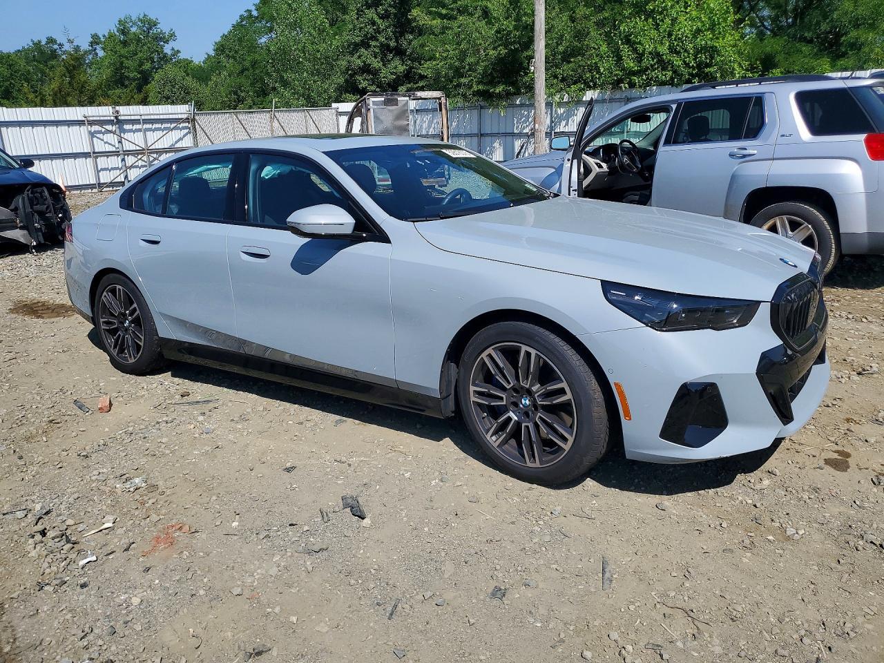 2025 BMW 540 Xi - Фото 4