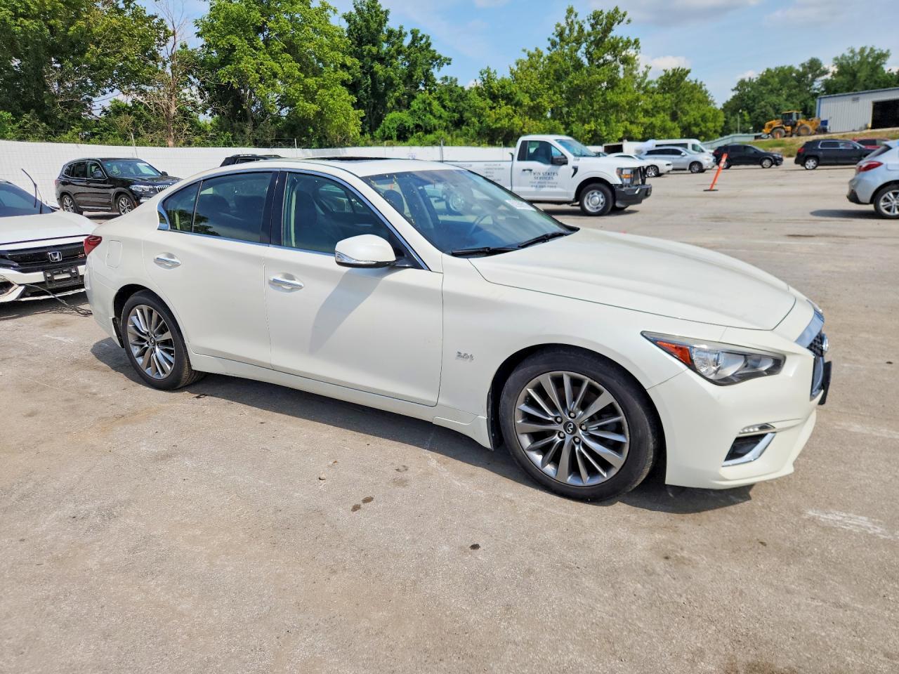 2018 Infiniti Q50 3.0T Luxe - Image 4