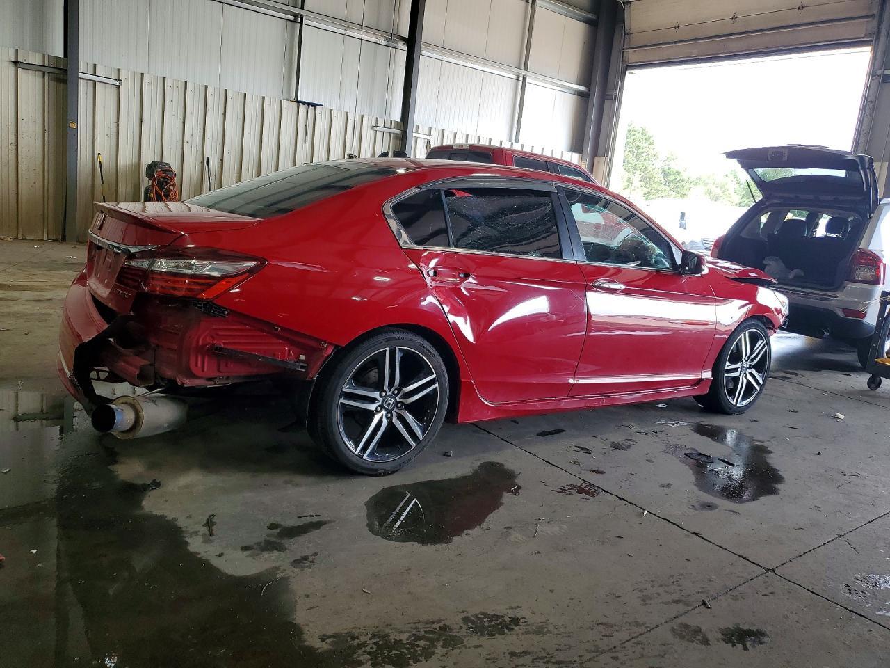 2016 Honda Accord Sport - Image 3